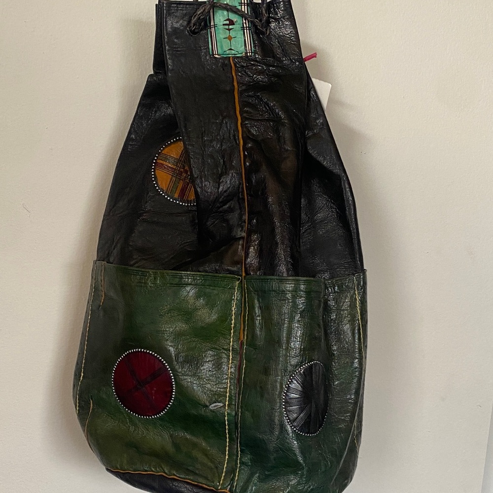 Multicolor Leather Purse With Patchwork Design - image 3